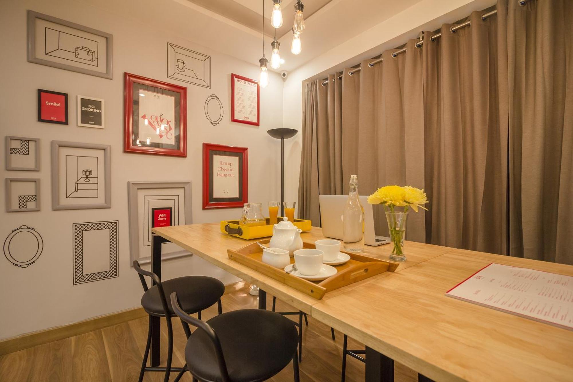 Townhouse S Continental Hotel Hyderabad Bagian luar foto