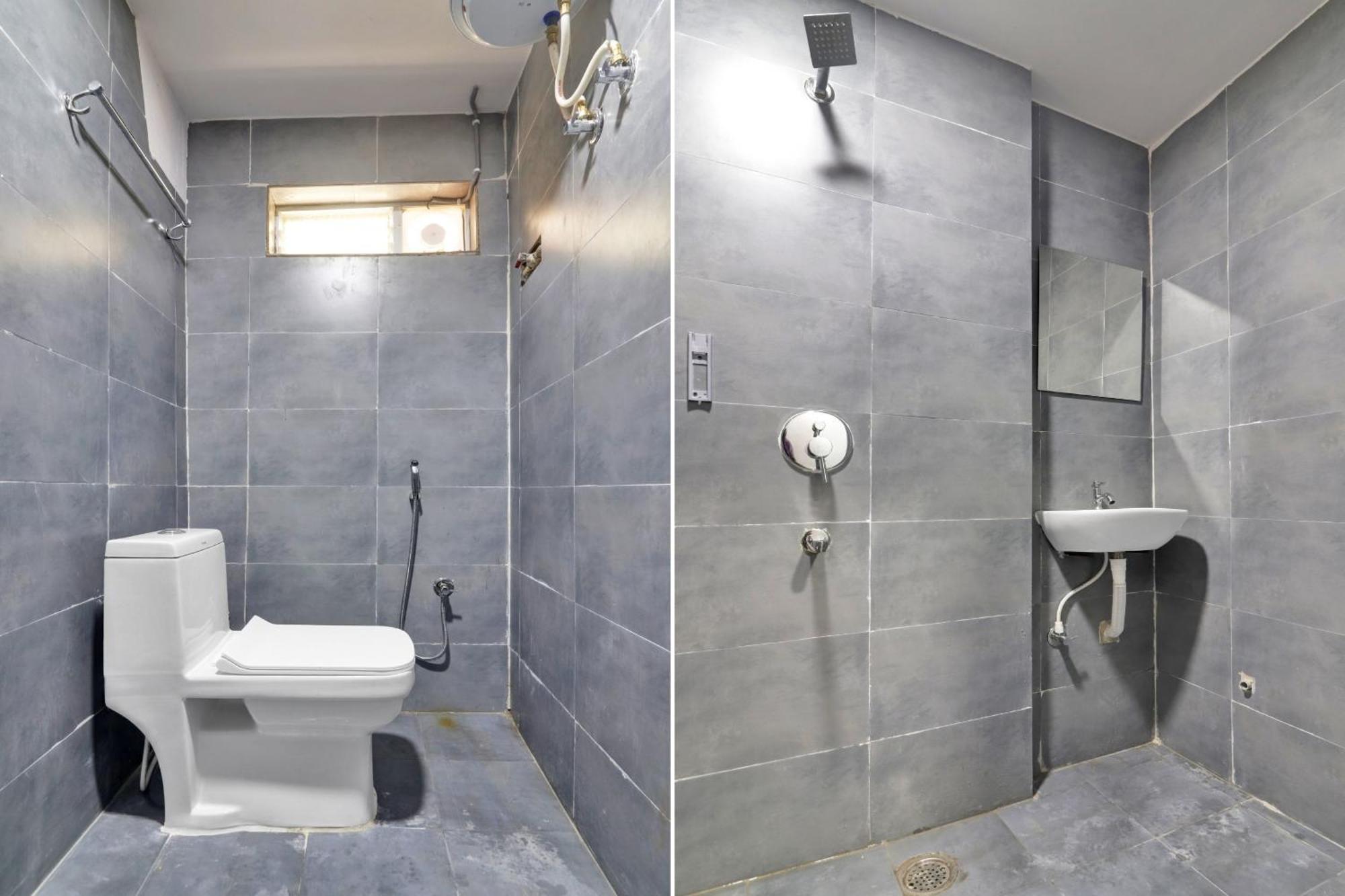Townhouse S Continental Hotel Hyderabad Bagian luar foto