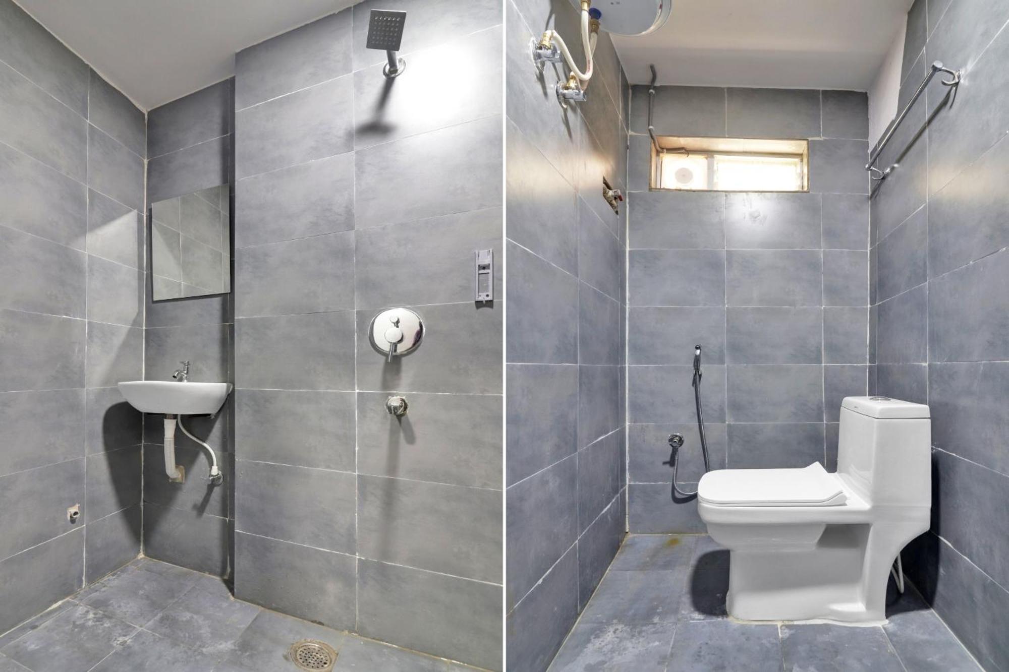 Townhouse S Continental Hotel Hyderabad Bagian luar foto